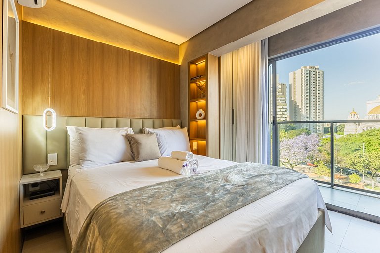 Studio em frente ao Metrô Paraíso