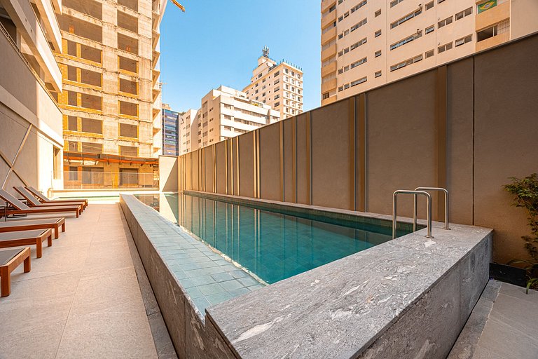 Charmoso studio com cama Queen ao lado do Allianz