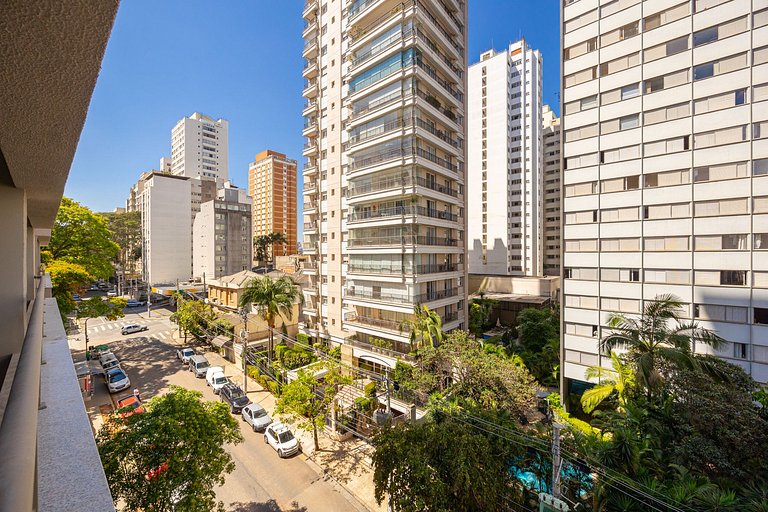 Charmoso studio com cama Queen ao lado do Allianz