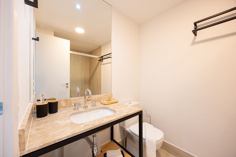 Charmoso studio com cama Queen ao lado do Allianz