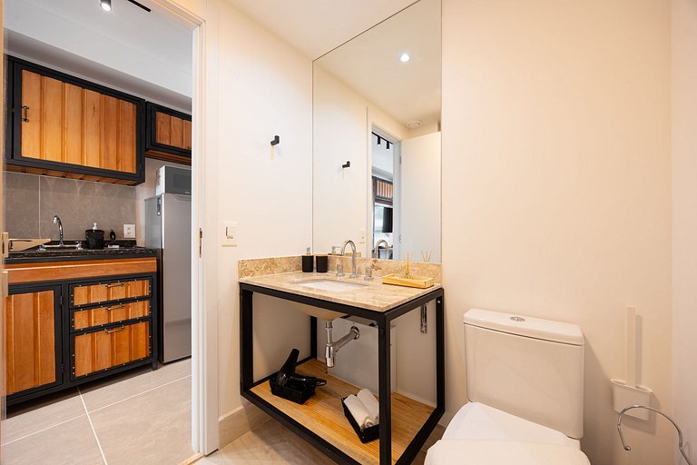 Charmoso studio com cama Queen ao lado do Allianz