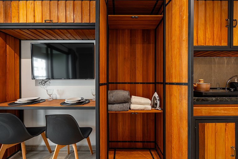 Charmoso studio com cama Queen ao lado do Allianz