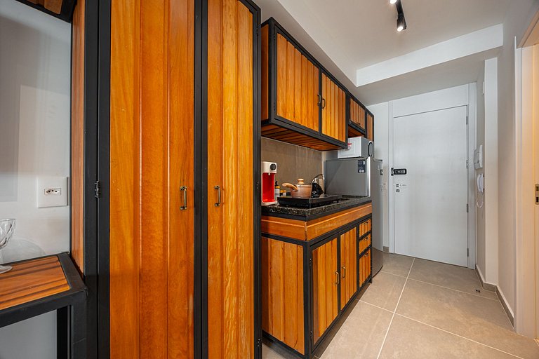 Charmoso studio com cama Queen ao lado do Allianz