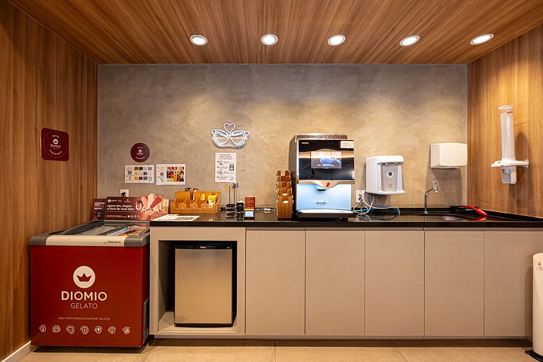 Belo studio C/ cama Queen em Moema