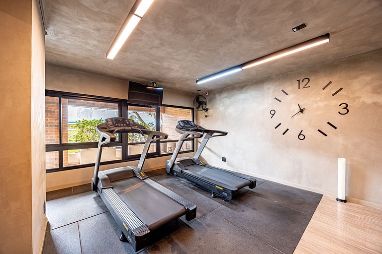 Belo studio C/ cama Queen em Moema