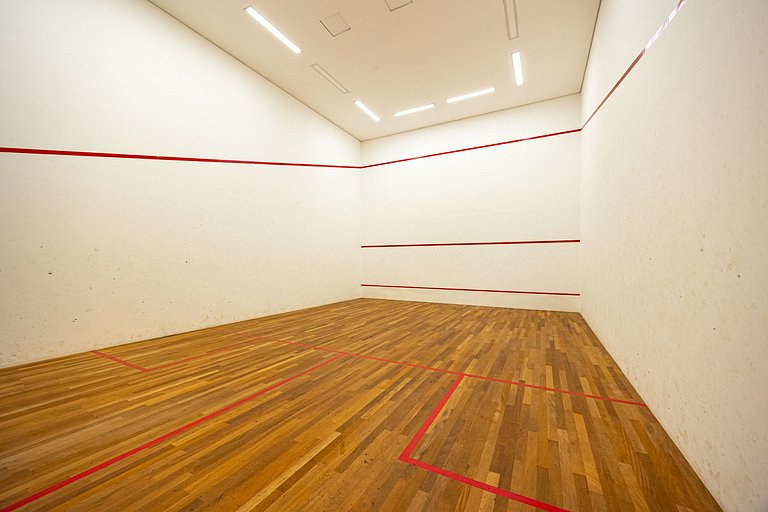 Charmoso studio C/mezanino e varanda em Moema