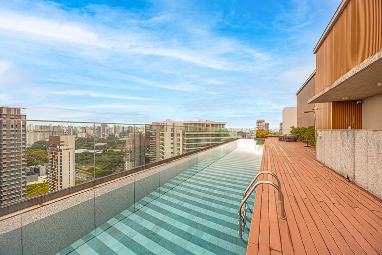 Charmoso studio C/mezanino e varanda em Moema