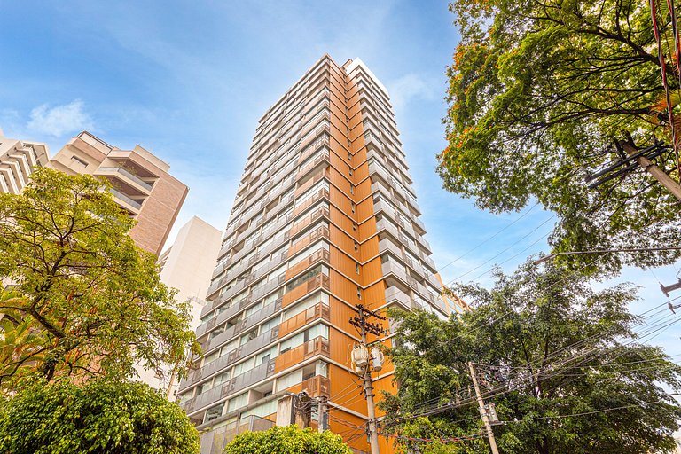 Charmoso studio C/mezanino e varanda em Moema