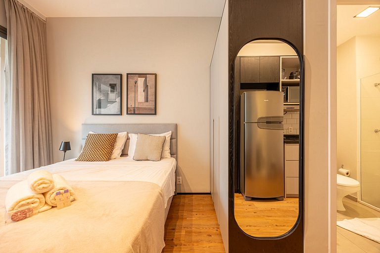 Charmoso studio com cama queen em Moema