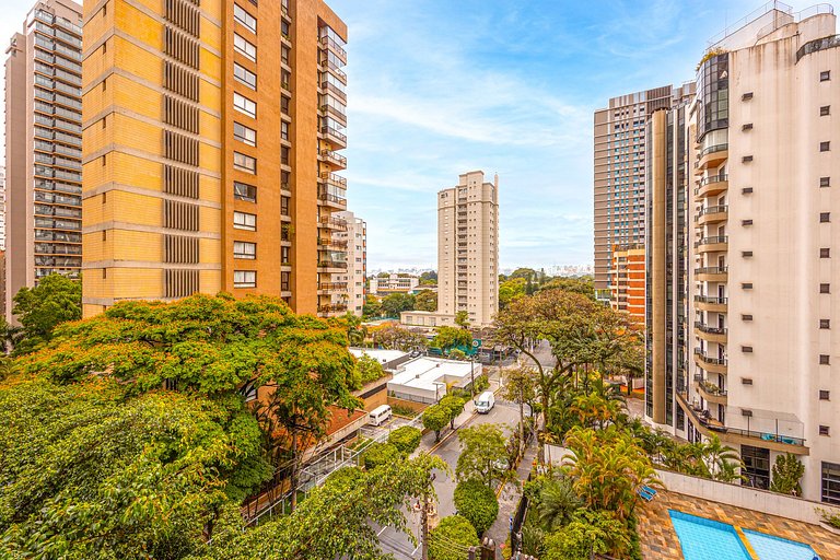 Charmoso studio com cama queen em Moema