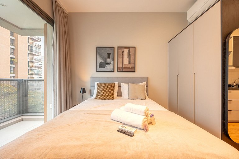 Charmoso studio com cama queen em Moema
