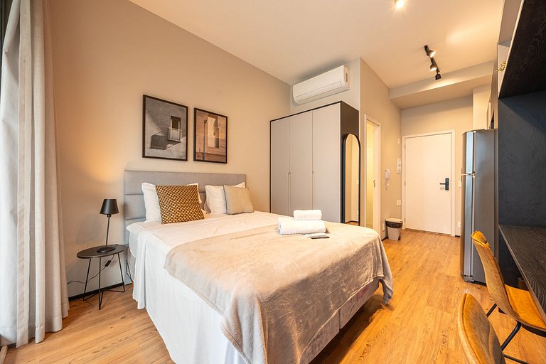 Charmoso studio com cama queen em Moema