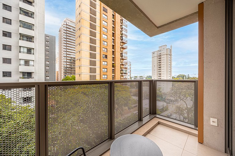 Charmoso studio com cama queen em Moema