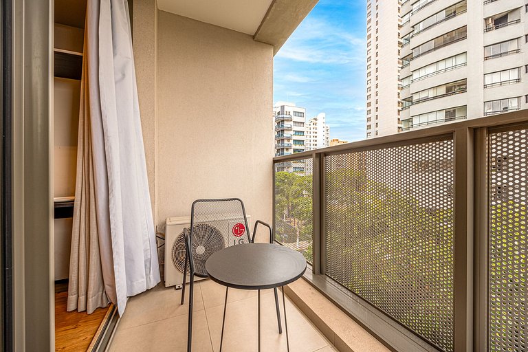 Charmoso studio com cama queen em Moema