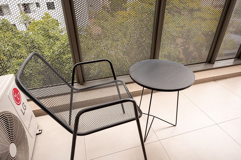 Charmoso studio com cama queen em Moema