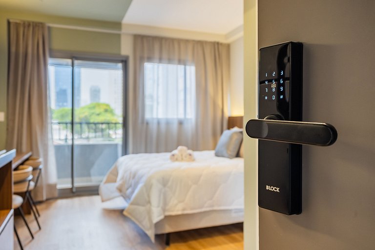 Belo studio com cama Queen na Vila Olimpia