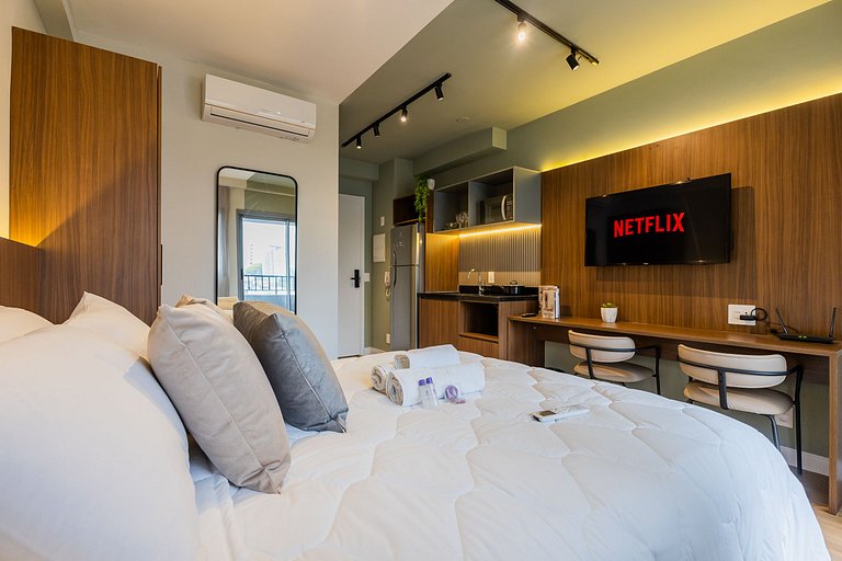 Belo studio com cama Queen na Vila Olimpia