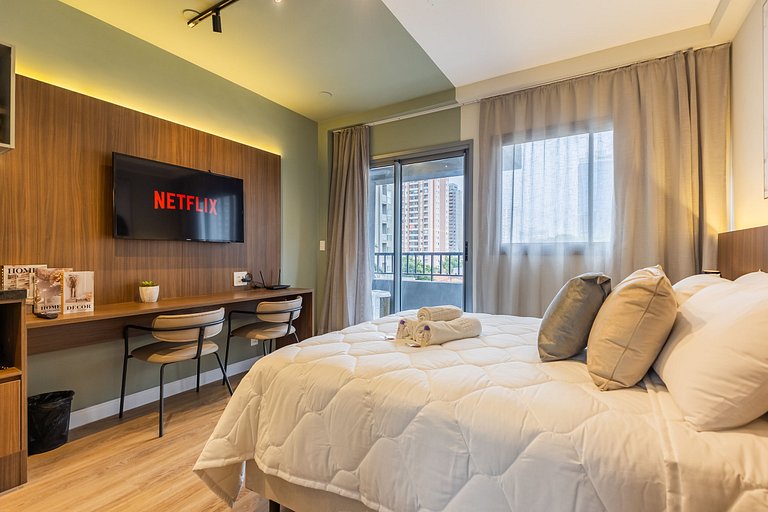 Belo studio com cama Queen na Vila Olimpia