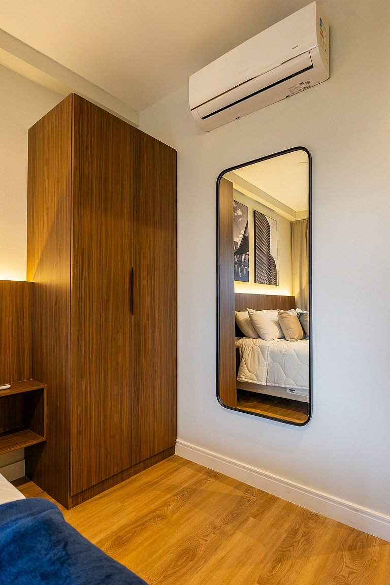 Belo studio com cama Queen na Vila Olimpia