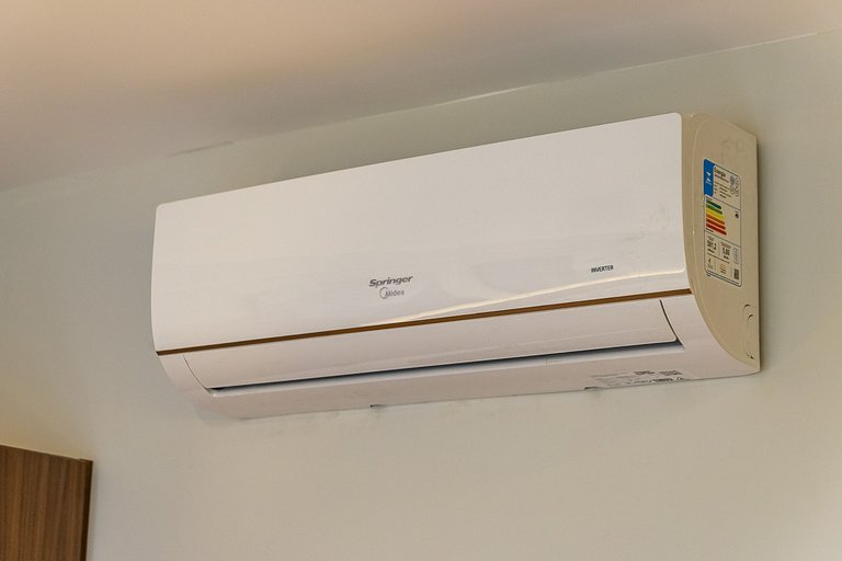 Belo studio com cama Queen na Vila Olimpia