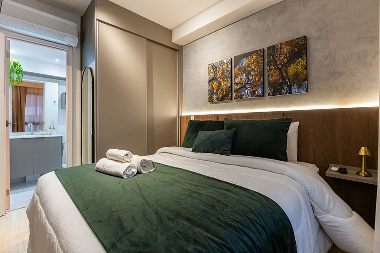 Charmoso studio com cama queen em Pinheiros