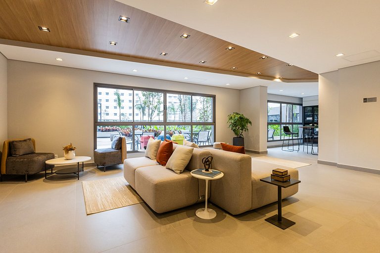 Belo apartamento na Av. Santo Amaro
