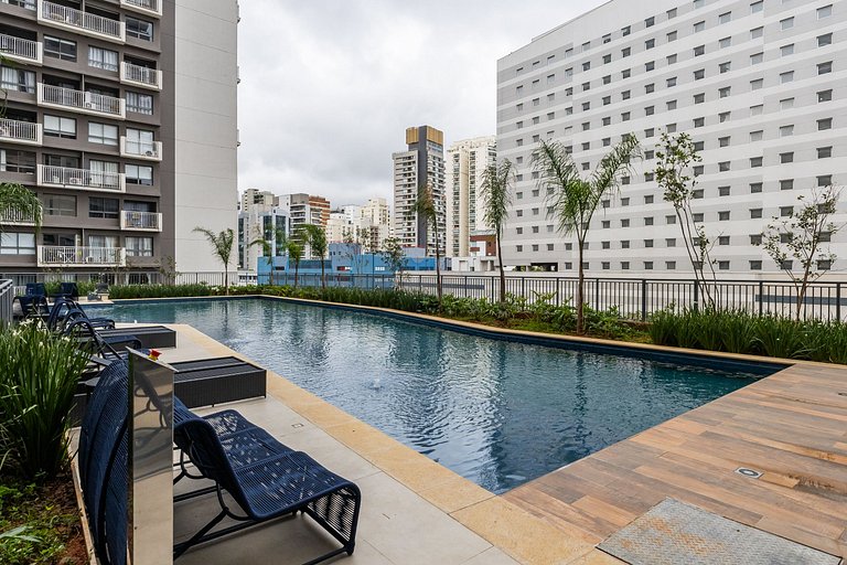 Belo apartamento na Av. Santo Amaro