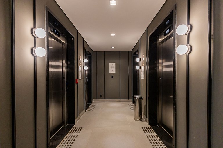 Belo apartamento na Av. Santo Amaro