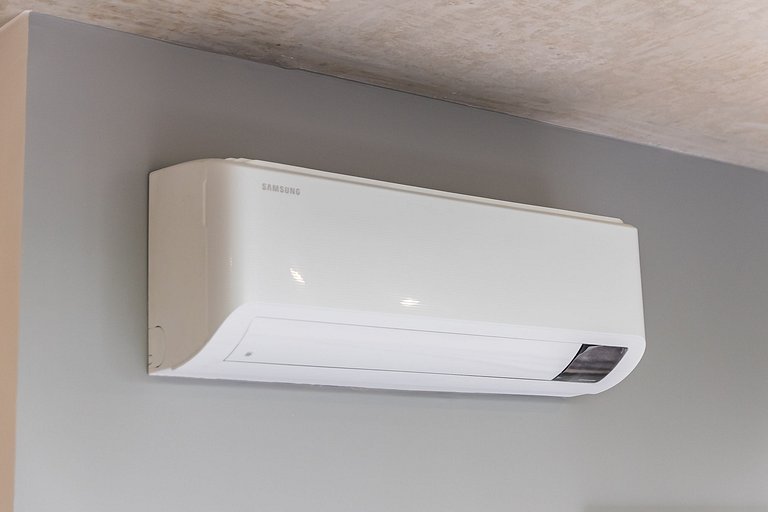 Studio C/varanda na Alameda Itu