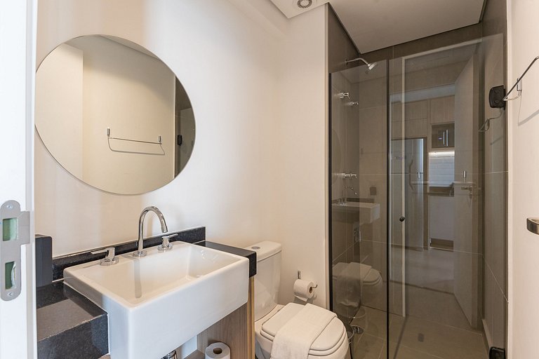 Belo studio C/varanda na Alameda Itu