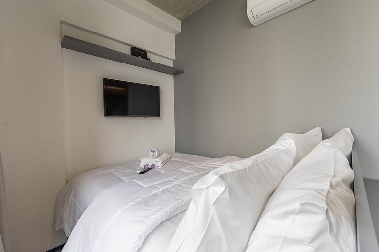 Lindo studio C/varanda no Jardim Paulista