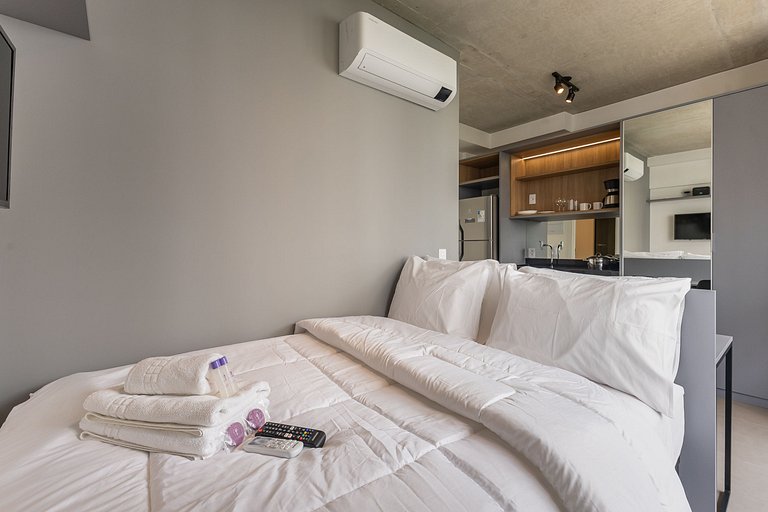 Lindo studio C/varanda no Jardim Paulista