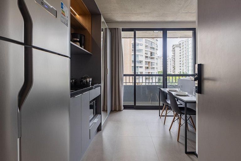 Lindo studio C/varanda no Jardim Paulista