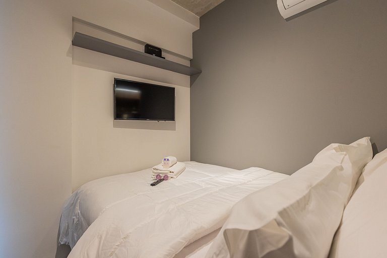 Lindo studio C/varanda no Jardim Paulista