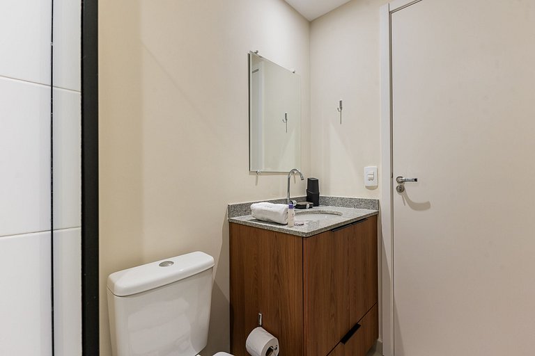 Charmoso apto com varanda no coração de Moema