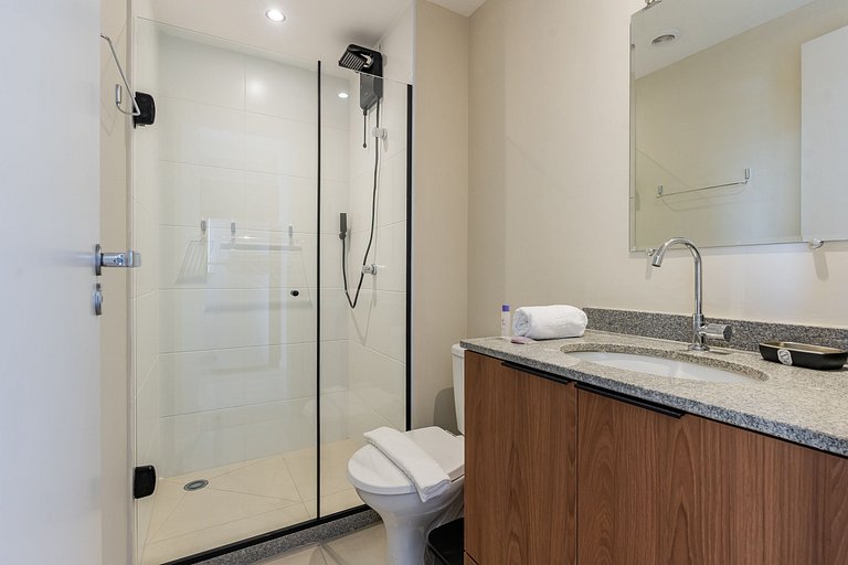 Charmoso apto com varanda no coração de Moema