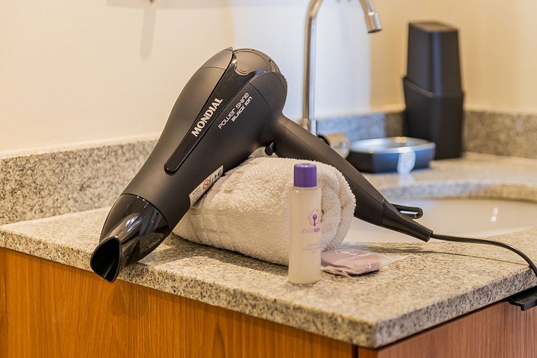 Charmoso apto com varanda no coração de Moema