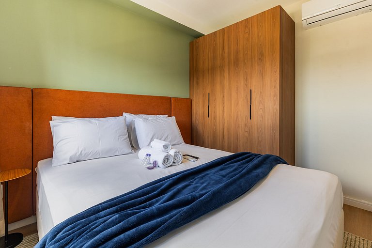 Charmoso apto com varanda no coração de Moema