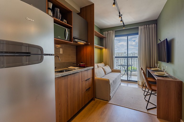 Charmoso apto com varanda no coração de Moema