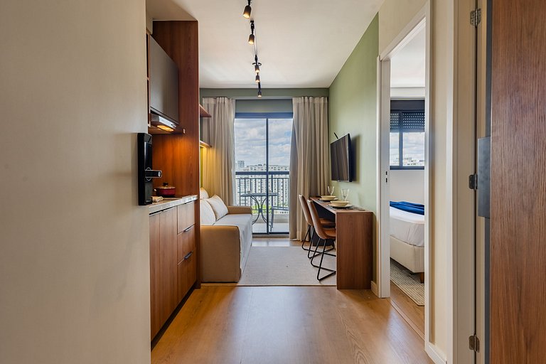 Charmoso apto com varanda no coração de Moema