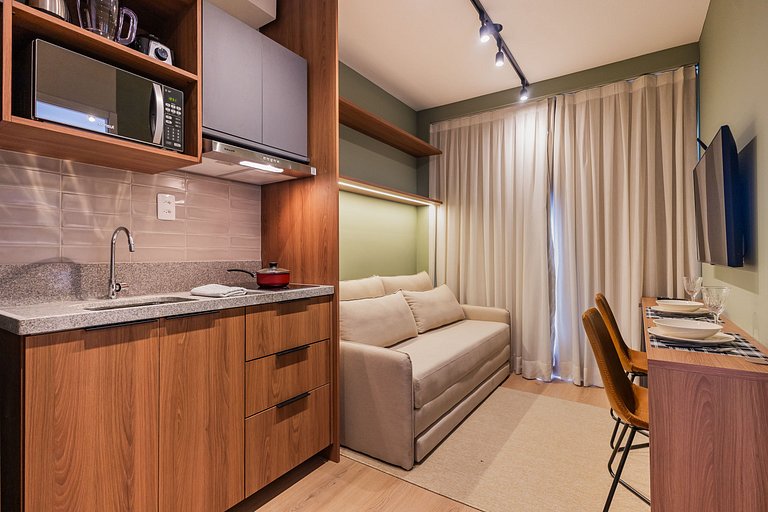 Charmoso apto com varanda no coração de Moema