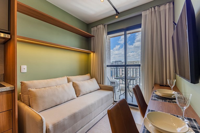 Charmoso apto com varanda no coração de Moema