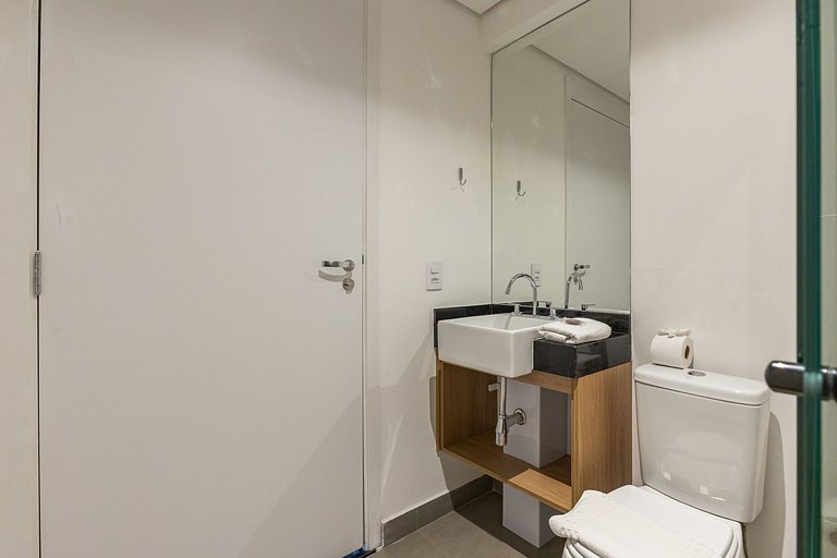 Lindo studio C/varanda na alameda Itu