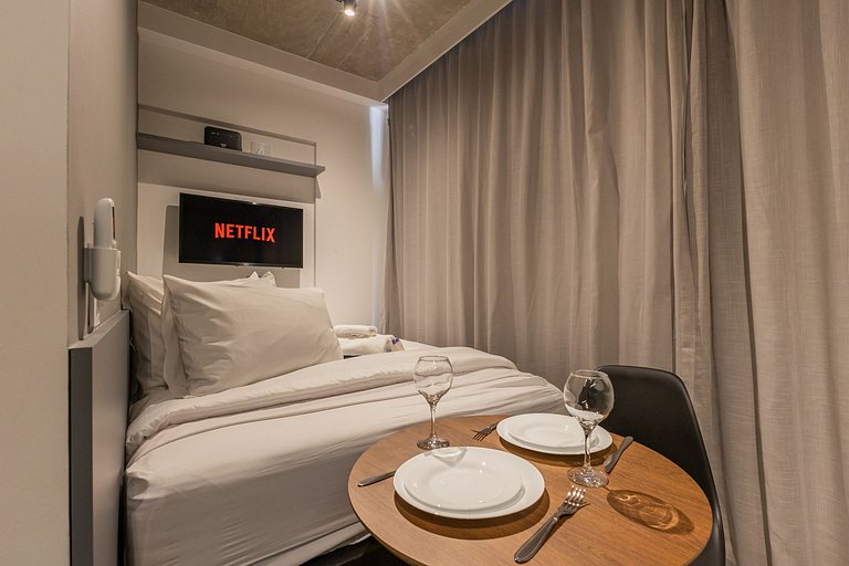 Lindo studio C/varanda na alameda Itu