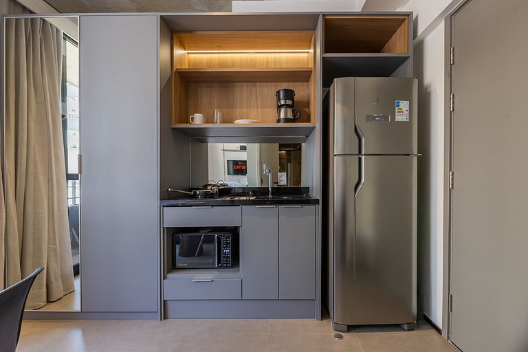 Lindo studio C/varanda na alameda Itu