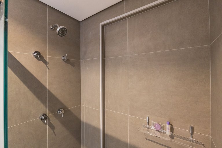 Lindo studio C/varanda na alameda Itu