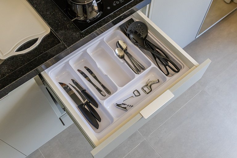 Studio com varanda na Alameda Itu