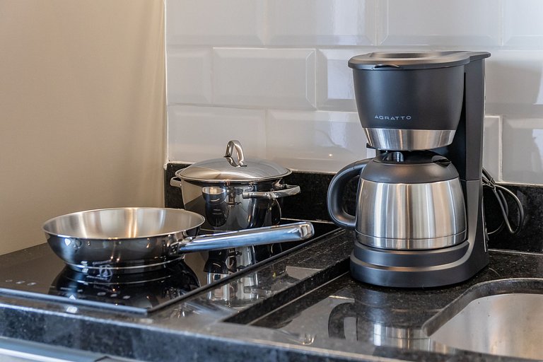 Belo studio no coração do Jardim Paulista