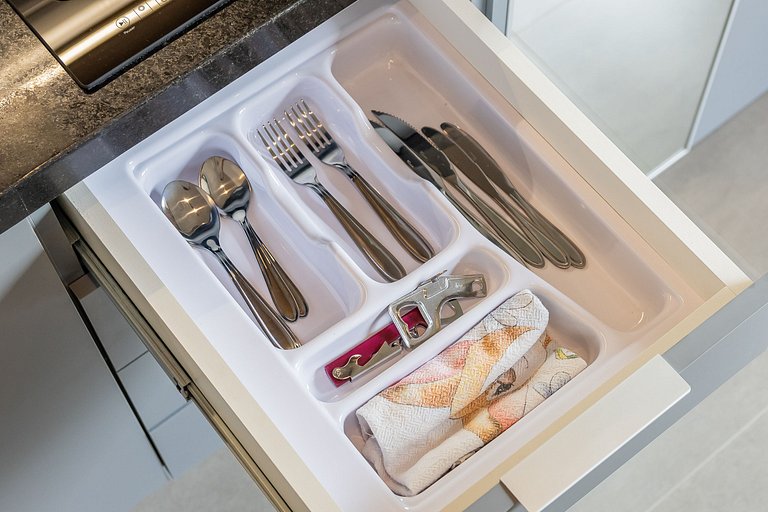 Studio com varanda na Alameda Itu