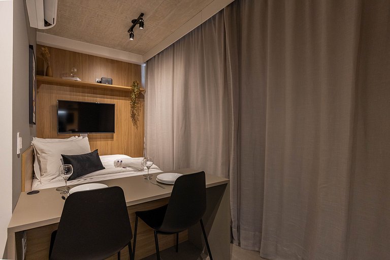 Studio com varanda no Jardim Paulista